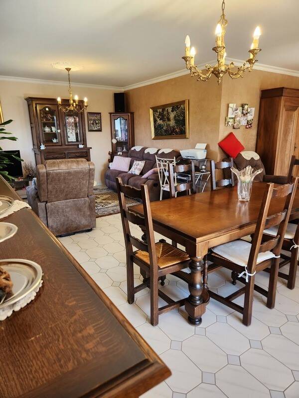 Maison à vendre, 145m², SAINT JULIEN LES ROSIERS