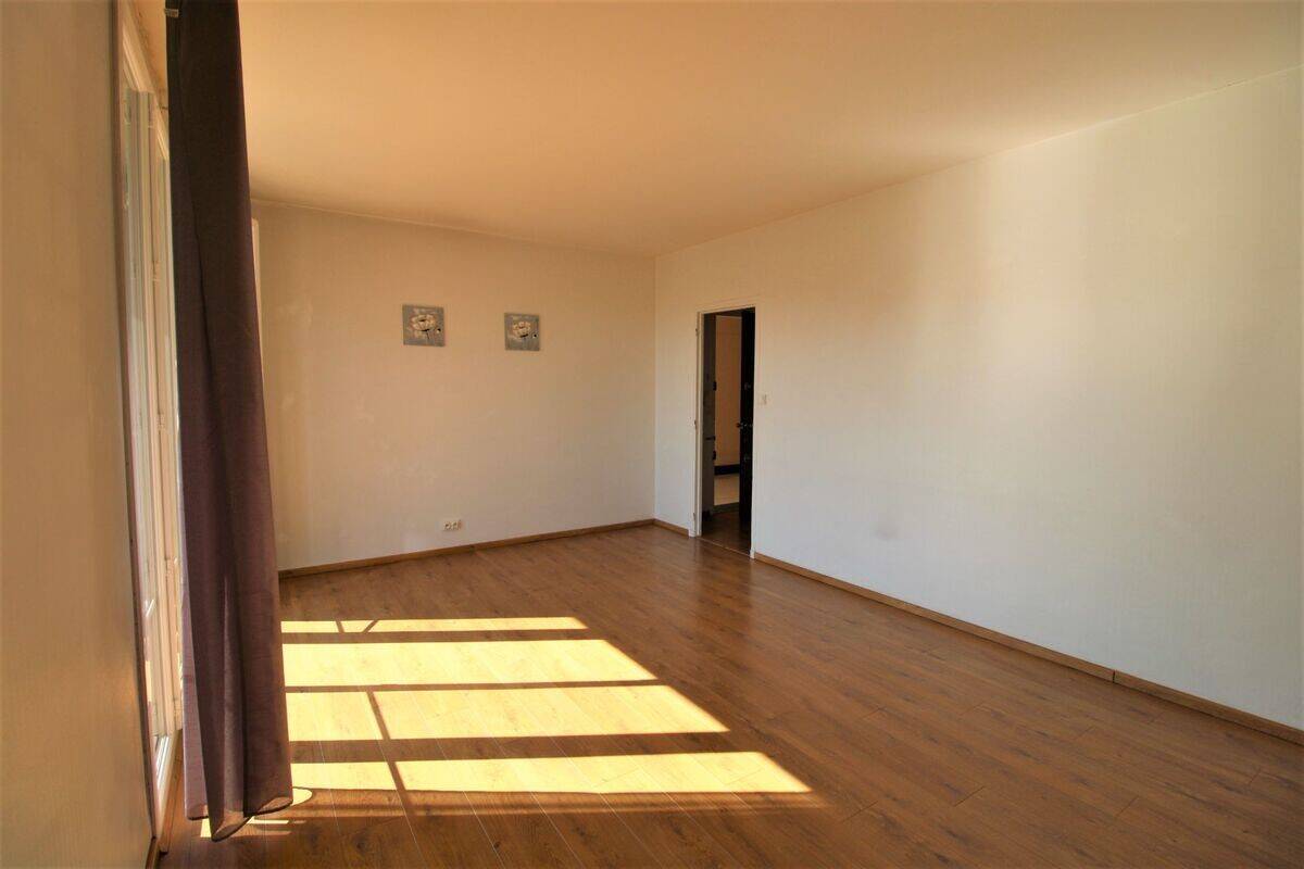 Maison à louer, 62m², SAINT MAUR DES FOSSES