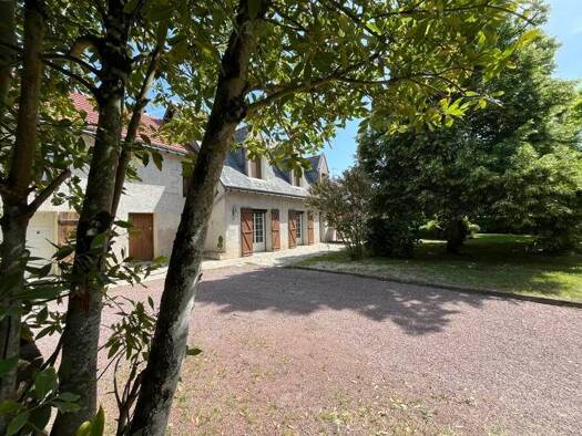 Maison à vendre 569 000 € 10 pièces 5 chambres 230 m² 4 200 m² de terrain Cormier-Miltiere-Husseau Montlouis-sur-Loire 37270