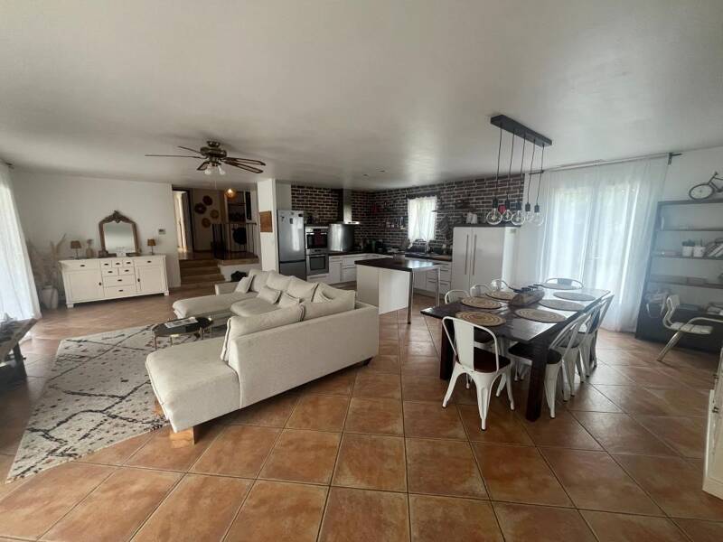 Maison à vendre, 190m², MAS SAINTES PUELLES