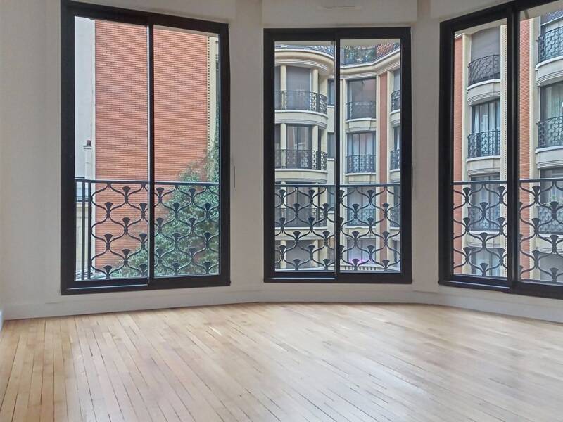Maison à louer, 27m², PARIS 8E