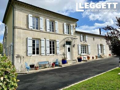 Maison à vendre 570 000 € 11 pièces 5 chambres 333 m² 8 300 m² de terrain Pérignac 17800