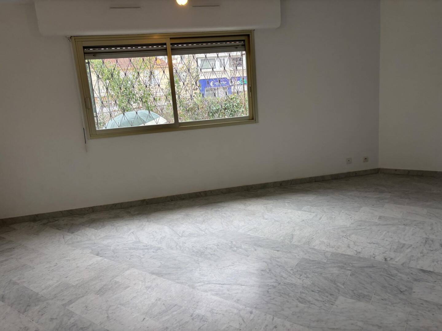 Maison à louer, 28m², ANTIBES
