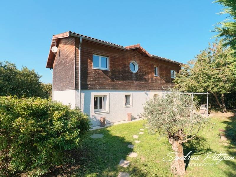 Maison à vendre, 216m², SAINT JEAN DE THURIGNEUX