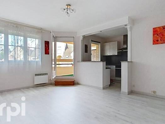 Appartement à vendre 175 000 € 3 pièces 2 chambres 62,66 m² 4 étages Cités Leroy Saint-Fargeau-Ponthierry 77310