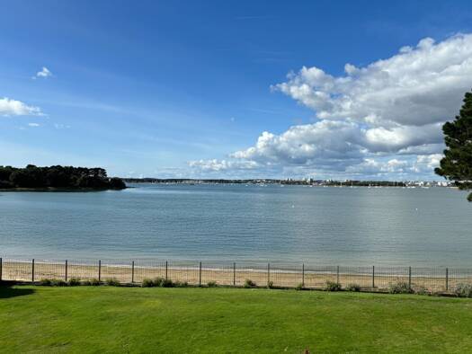 Maison à vendre de 1.1M à 1.7M € 8 pièces 6 chambres 270 m² 1 200 m² de terrain Port-Louis 56290