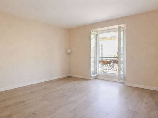 Appartement à vendre 465 000 € 3 pièces 2 chambres 50,28 m² Étage 3/5 République-Saint Ambroise Paris 11ème arrondissement 75011