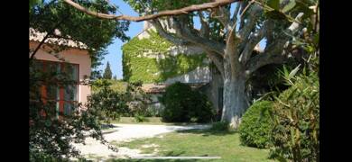 Maison à vendre 1 165 000 € 10 pièces 320 m² 2 640 m² de terrain Graveson 13690