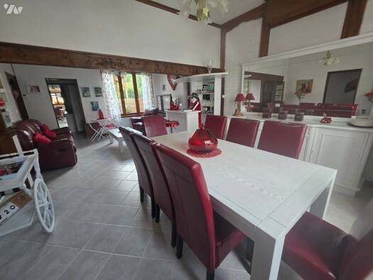 Maison à vendre 218 000 € 7 pièces 2 chambres 118 m² 186 m² de terrain Lumbres 62380