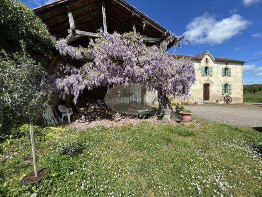 Maison à vendre 285 000 € 8 pièces 4 chambres 210 m² 9 800 m² de terrain Marciac 32230