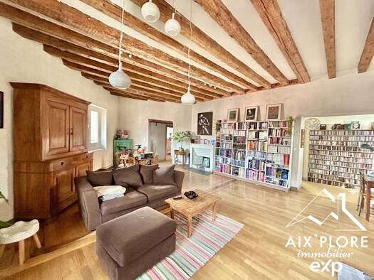 Appartement à vendre 449 000 € 5 pièces 4 chambres 148,6 m² Étage 3/3 Bissy Chambéry 73000