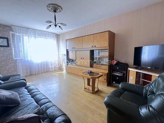 Appartement à vendre 99 000 € 3 pièces 2 chambres 68,11 m² Étage 1/4 Barriere Saint Marc Fleury-les-Aubrais 45400