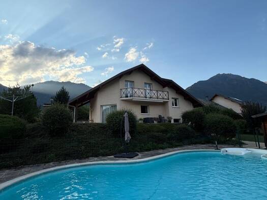 Maison à vendre 495 000 € 5 pièces 4 chambres 113 m² 1 616 m² de terrain Verrens-Arvey 73460