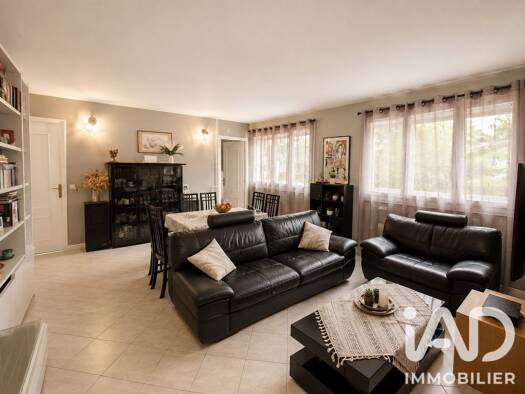 Appartement à vendre 290 000 € 3 pièces 2 chambres 64,22 m² RDC/3 Maroc Champigny-sur-Marne 94500