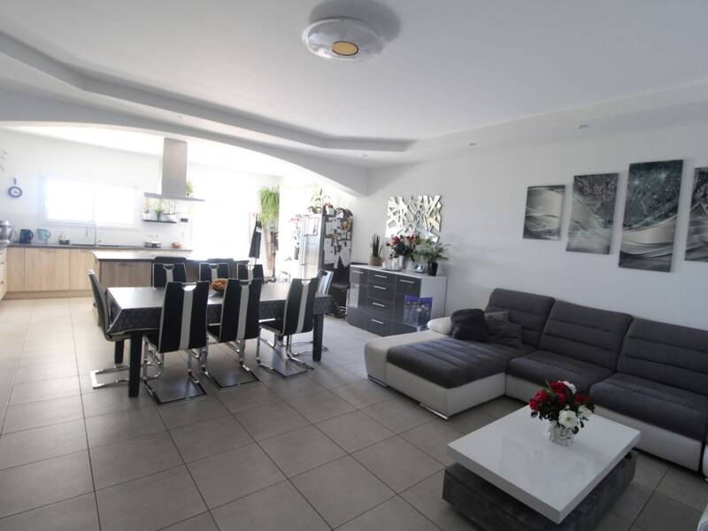 Maison à vendre, 191m², SAINT MARTIN DE CASTILLON