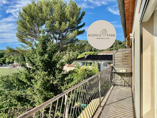 Appartement à vendre 158 000 € 3 pièces 2 chambres 68 m² 3ème étage Trans en Provence 83720