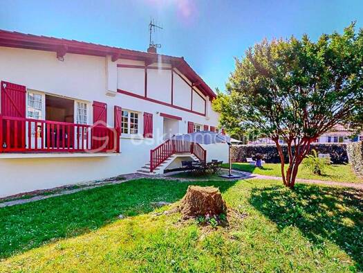 Maison à vendre 1 595 000 € 7 pièces 5 chambres 149 m² 608 m² de terrain Guéthary 64210