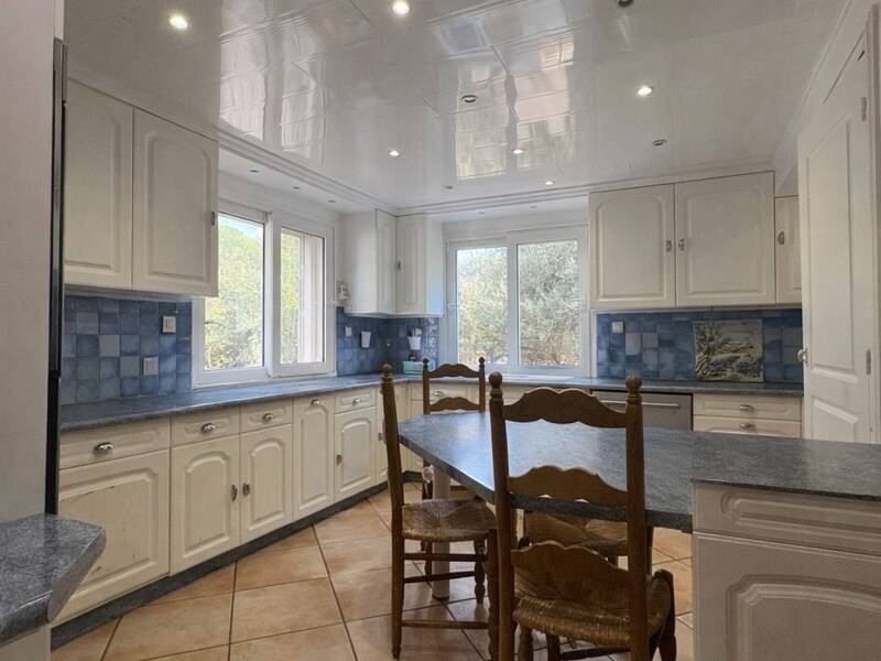 Maison à vendre, 300m², SAUSSET LES PINS