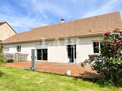 Maison de plain-pied à vendre 267 750 € 6 pièces 4 chambres 120 m² 581 m² de terrain Alencon 61000