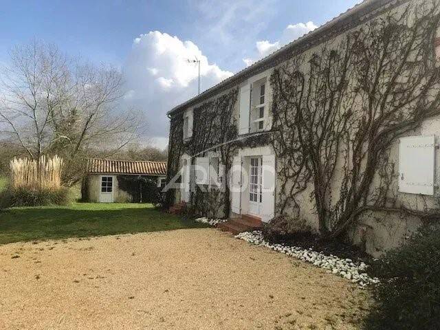 Maison à vendre, 238m², LA ROCHE SUR YON
