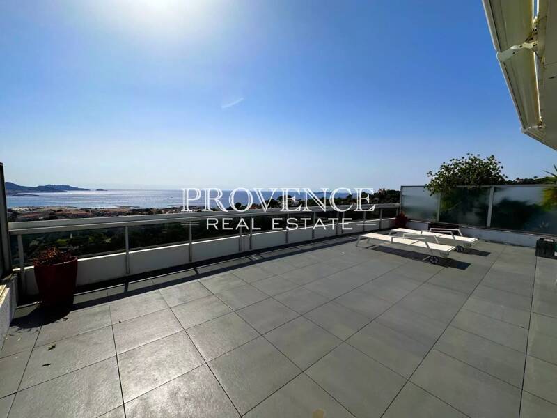 Maison à louer, 196m², MARSEILLE 8E