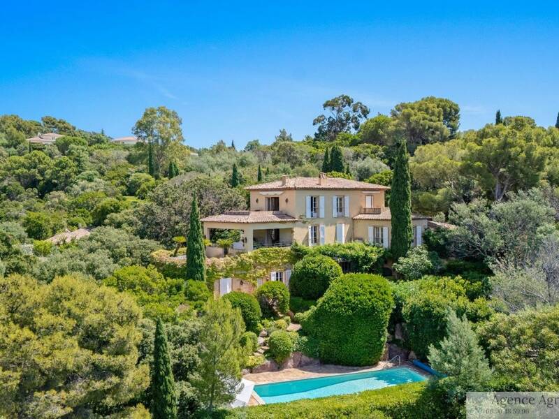 Maison à vendre, 460m², RAYOL CANADEL SUR MER