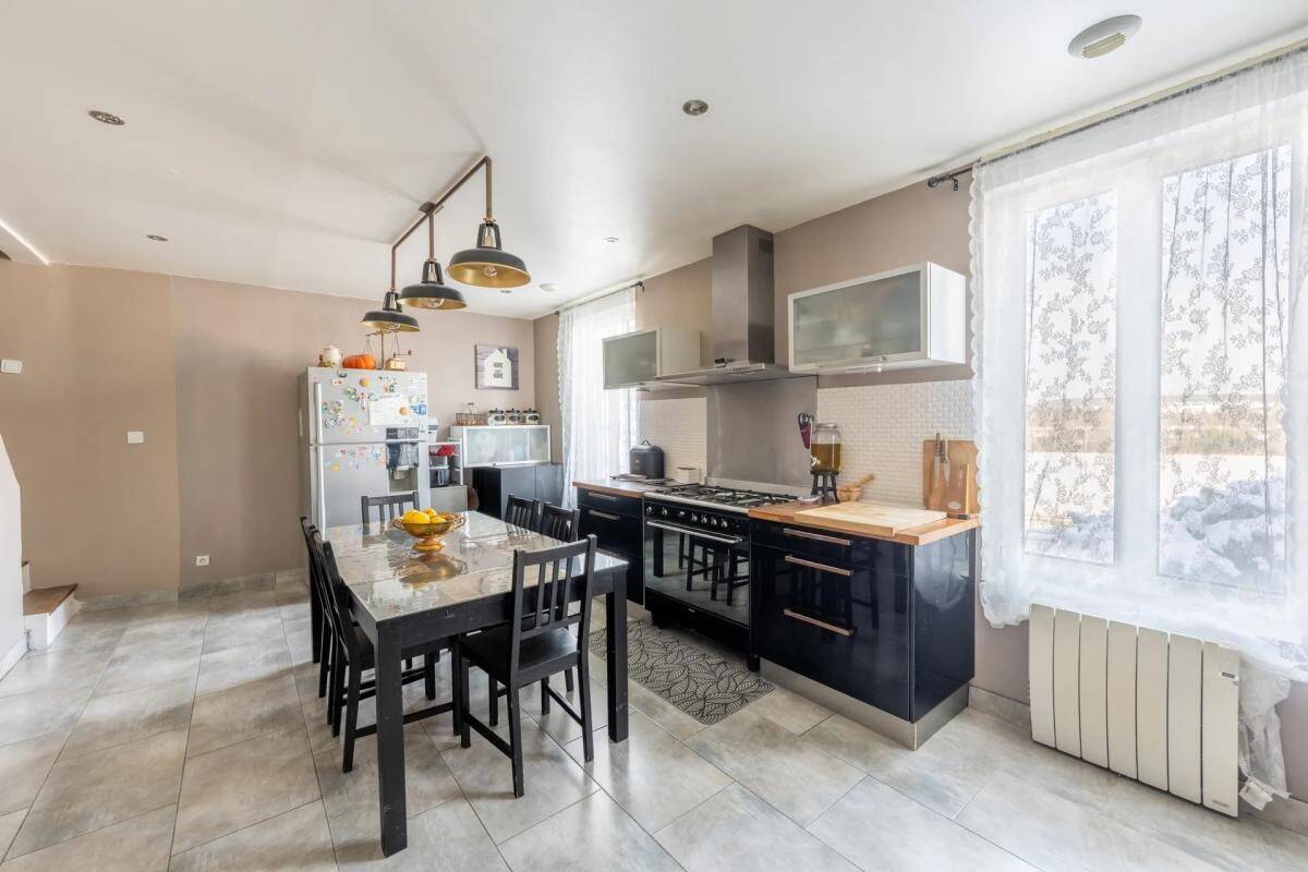 Maison à vendre, 167m², MEZIERES SUR SEINE