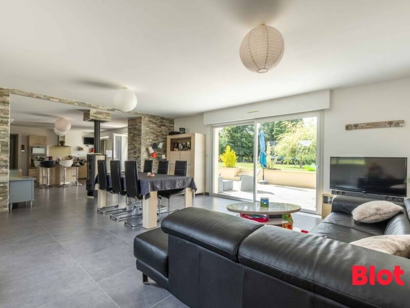 Maison à vendre, 154m², LA MEZIERE