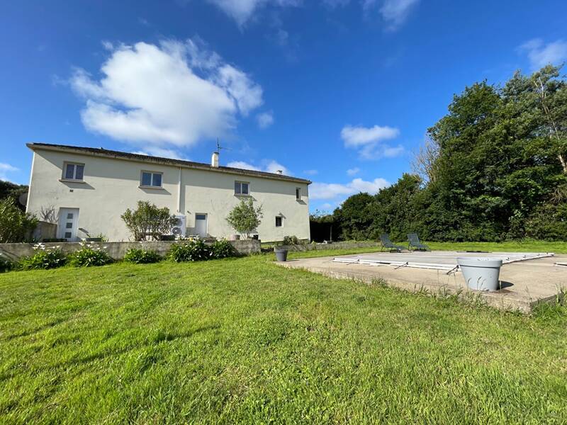 Maison à vendre, 185m², SAINT MAIXENT SUR VIE