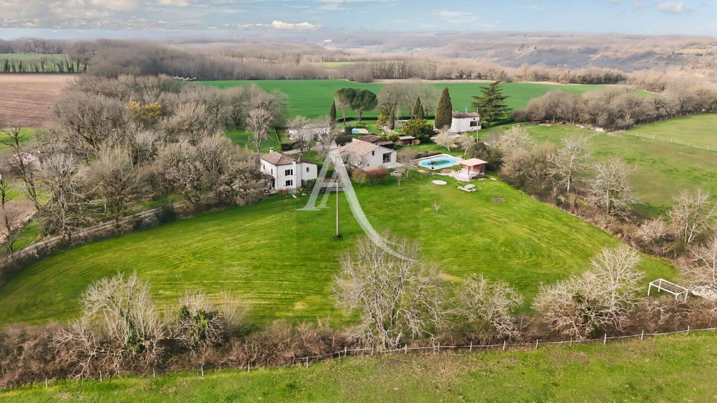 Maison à vendre, 230m², MONTAIGU DE QUERCY