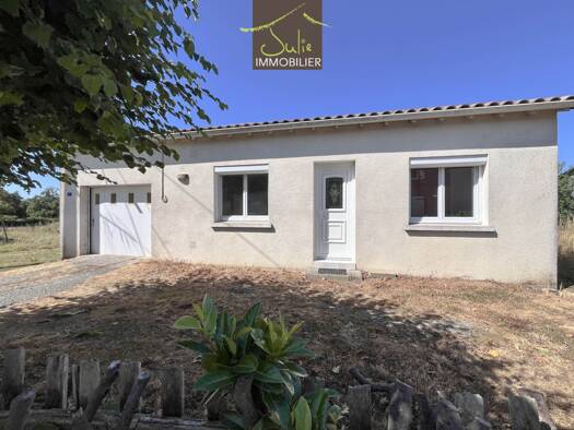 Maison de plain-pied à vendre 97 000 € 3 pièces 2 chambres 62 m² 592 m² de terrain Moncoutant 79320