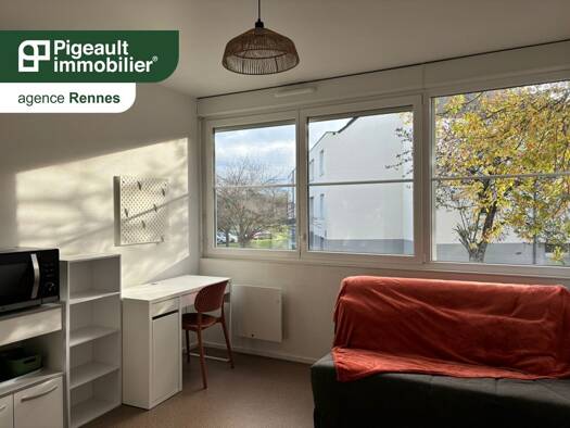 Appartement à louer 490 € 1 pièce 1 chambre 18 m² Étage 1/2 Nord Bruz 35170