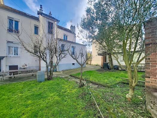 Maison à vendre 335 000 € 6 pièces 4 chambres 122 m² 475 m² de terrain Melun 77000