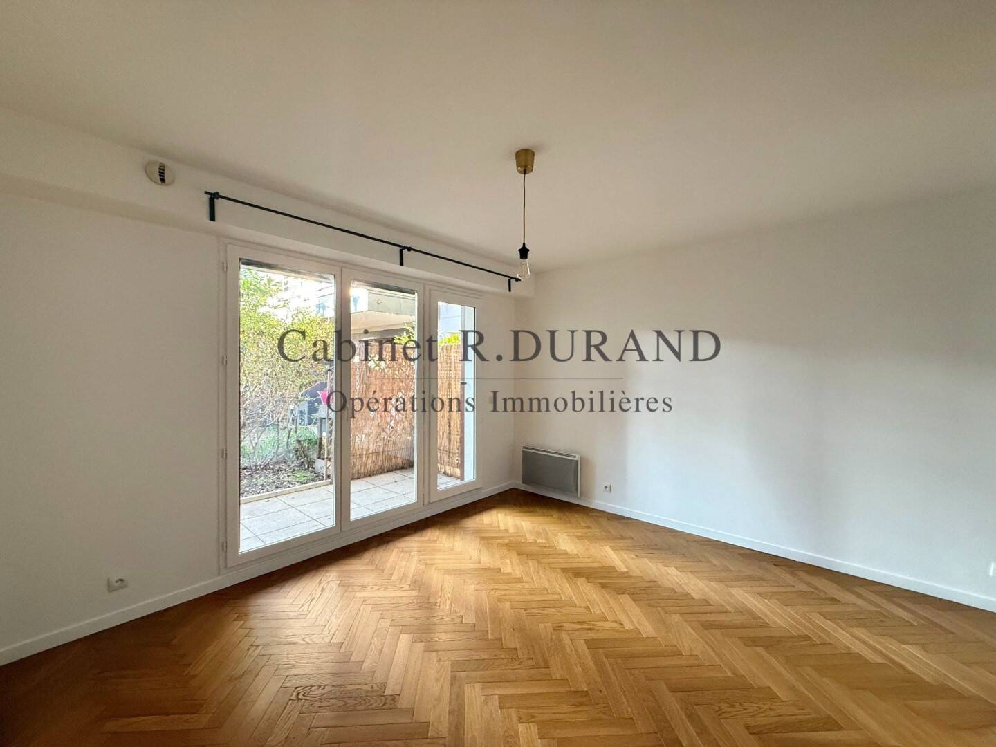 Maison à louer, 28m², COURBEVOIE