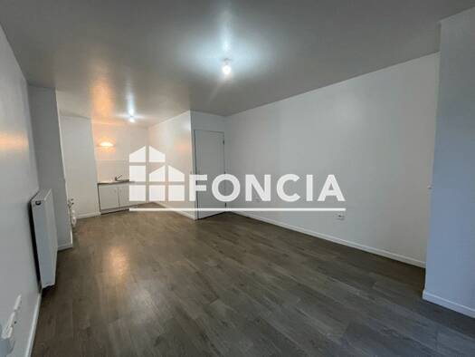 Appartement à louer 595 € 2 pièces 1 chambre 44,7 m² RDC Petit Saint Jean Amiens 80000