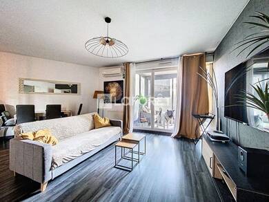Appartement à louer 900 € 3 pièces 2 chambres 60 m² 6 étages Perica-La Roue Rillieux la Pape 69140