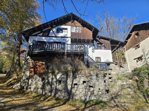 Maison à vendre 495 000 € 6 pièces 5 chambres 102 m² La Salle les Alpes 05240