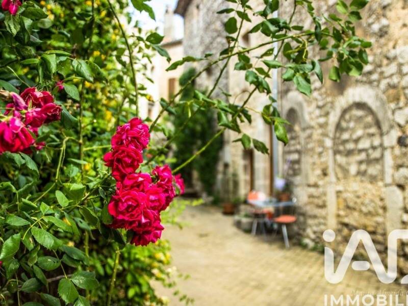 Maison à vendre, 84m², VIOLS LE FORT