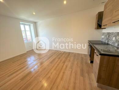 Appartement à louer 635 € 2 pièces 1 chambre 43 m² 1er étage Chatillon sur Chalaronne 01400