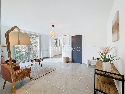Appartement à vendre 350 000 € 3 pièces 2 chambres 56 m² RDC Gordes 84220