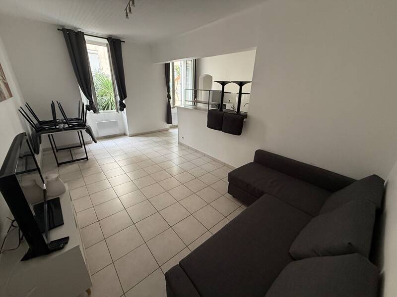 Maison à louer, 46m², MARSEILLE 4E