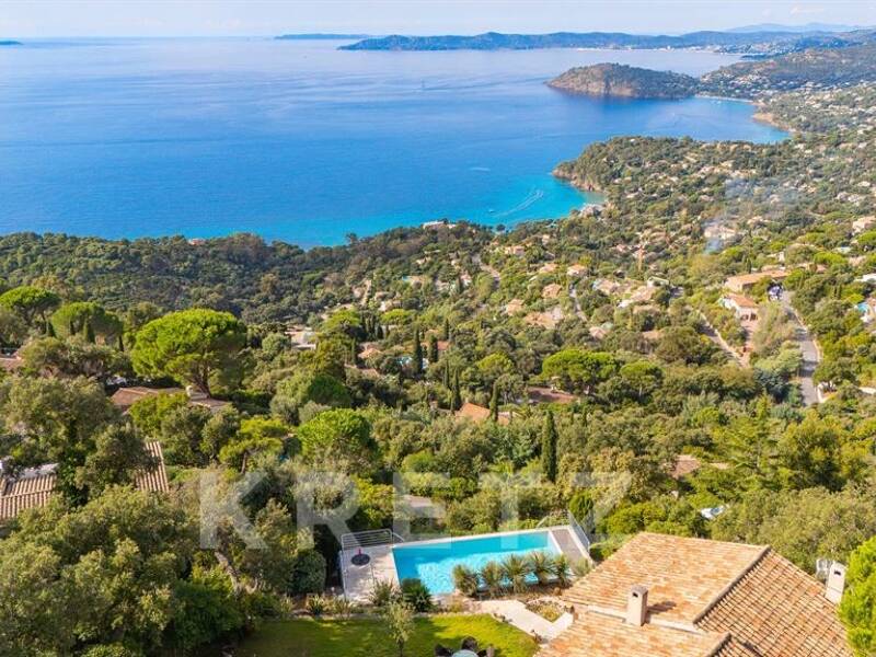 Maison à vendre, 171m², RAYOL CANADEL SUR MER