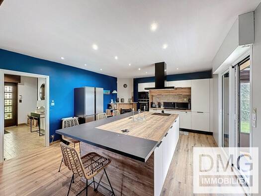 Maison à vendre 283 000 € 4 pièces 2 chambres 120 m² 1 000 m² de terrain Steenvoorde 59114