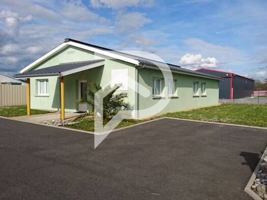 Local commercial à vendre 266 000 € 157 m² de surface de vente Arthez-de-Béarn 64370