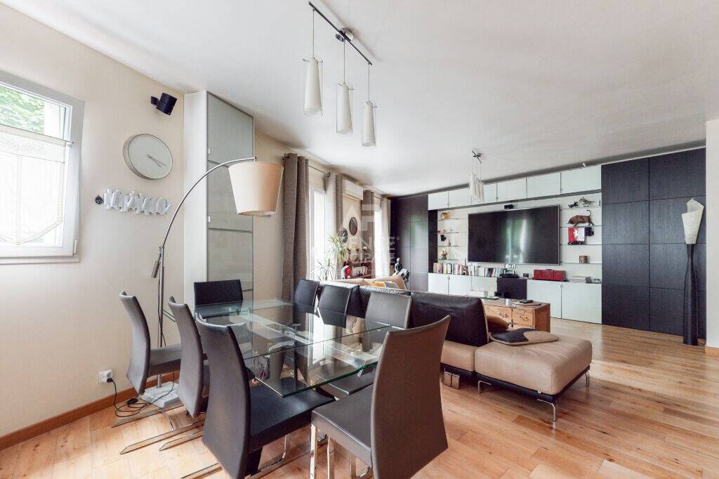 Maison à vendre, 298m², SURESNES