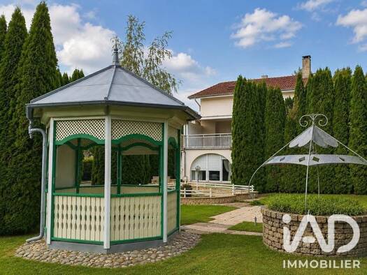 Maison à vendre 349 800 € 11 pièces 7 chambres 302 m² 2 208 m² de terrain Hérimoncourt 25310
