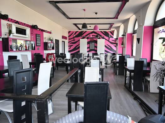 Boutique à vendre Fonds de commerce 210 600 € 277 m² de surface de vente Garonne Saint-Gaudens 31800