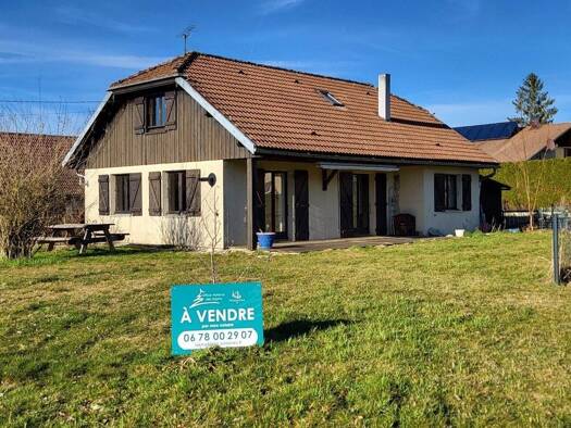 Maison à vendre 269 000 € 5 pièces 4 chambres 111 m² 1 100 m² de terrain Septfontaines 25270