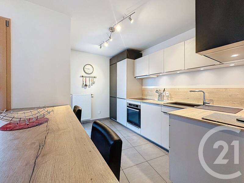 Maison à louer, 102m², LYON 8E