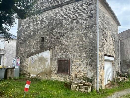 Maison à vendre 20 500 € 1 pièce 1 chambre 54 m² 54 m² de terrain Aumagne 17770